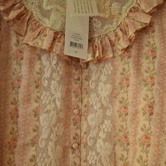Morrison Silk Top In Frosted Petal Pink NWT - Picture 8 of 16